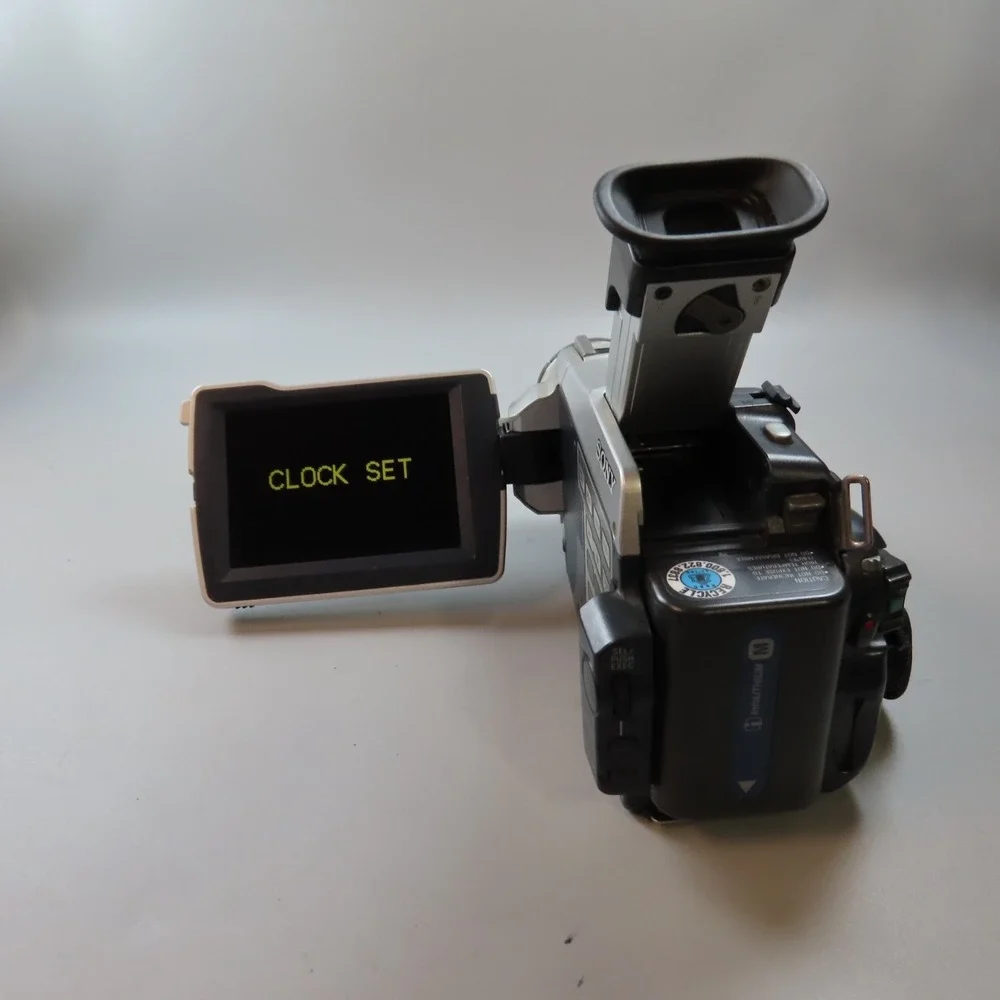 Sony DCR-TRV27 Handycam MiniDV Issue Turns On– For Parts/Repair READ